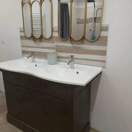 La Maison D'auxanne Ferienhaus *