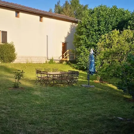 Holiday home La Maison D'auxanne Giffaumont-Champaubert